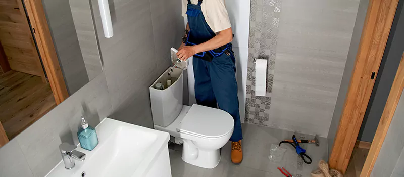 Plumber For Toilet Repair in Scarborough, ON